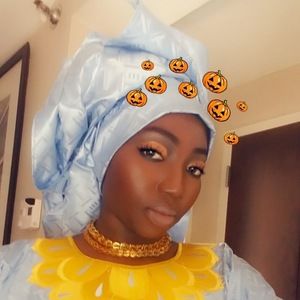 Meet your Posher, Coumba